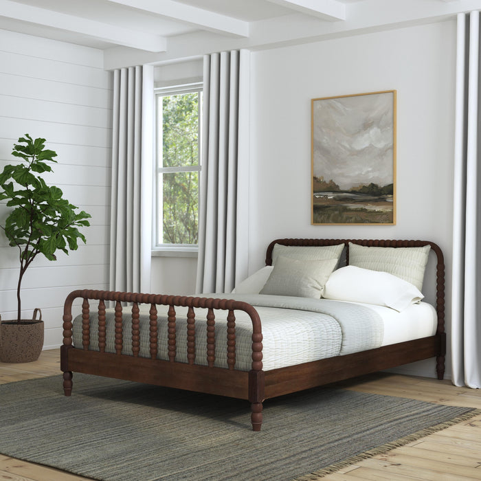 Spindle Queen Bed